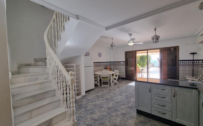 Herverkoop - Herenhuis -
Santa Pola - Playa del Este