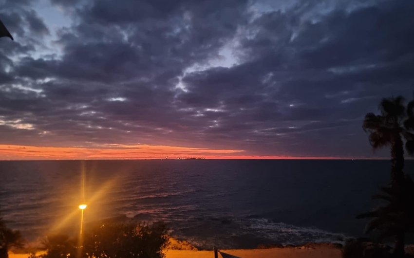 Herverkoop - Herenhuis -
Santa Pola - Playa del Este