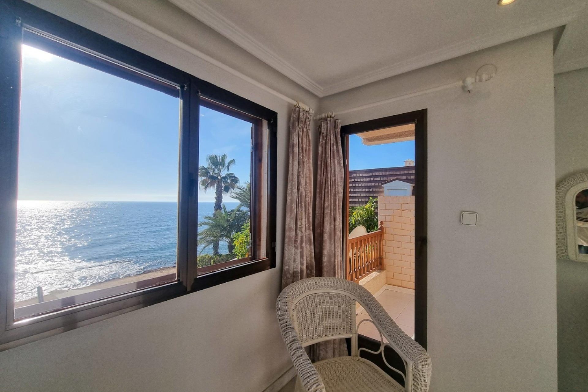 Herverkoop - Herenhuis -
Santa Pola - Playa del Este