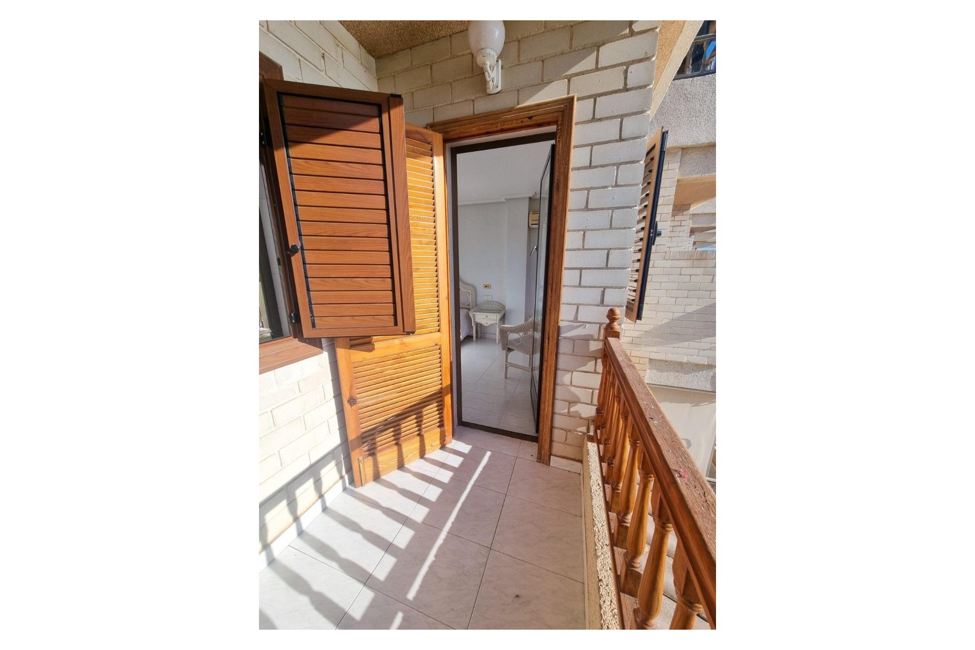 Herverkoop - Herenhuis -
Santa Pola - Playa del Este