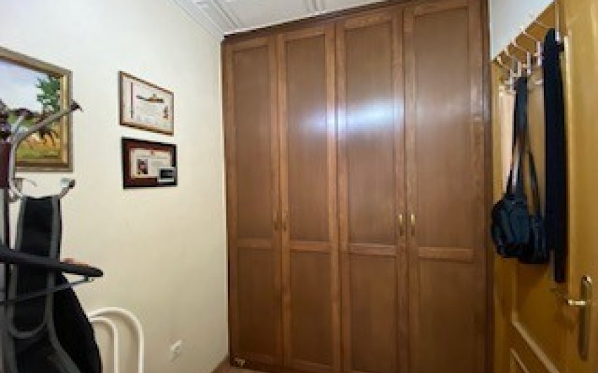 Herverkoop - Herenhuis -
Sax