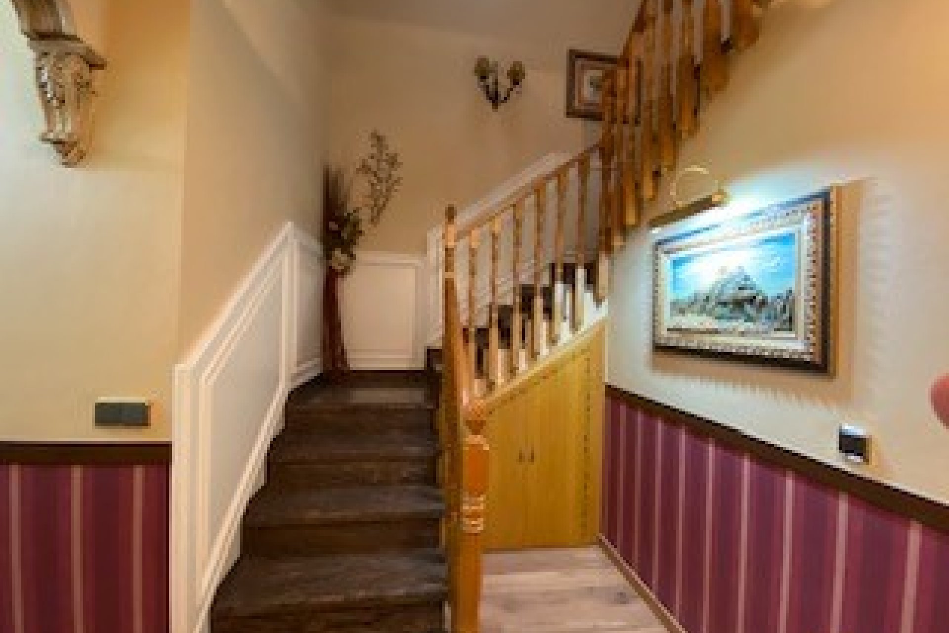 Herverkoop - Herenhuis -
Sax