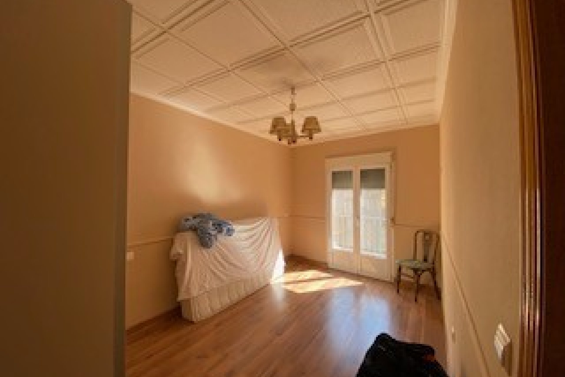 Herverkoop - Herenhuis -
Sax