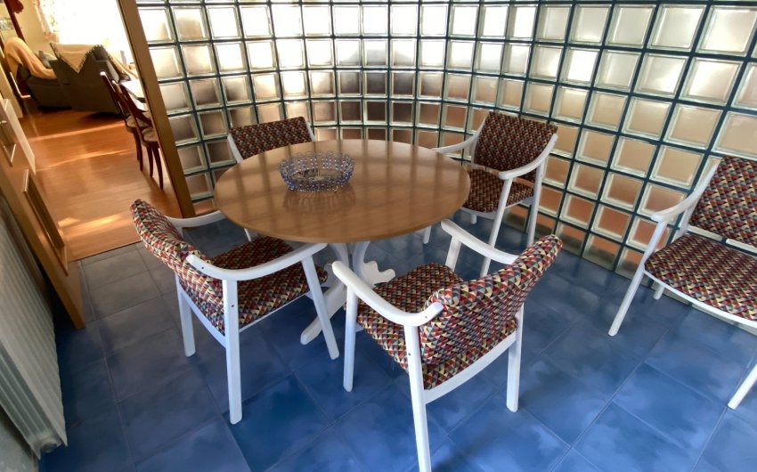 Herverkoop - Herenhuis -
Sax