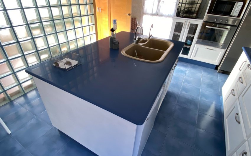 Herverkoop - Herenhuis -
Sax