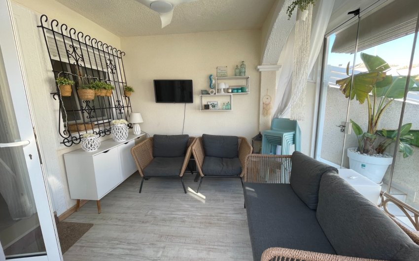 Herverkoop - Herenhuis -
Torre de la Horadada