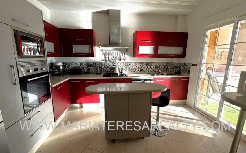 Herverkoop - Herenhuis -
Torre Pacheco