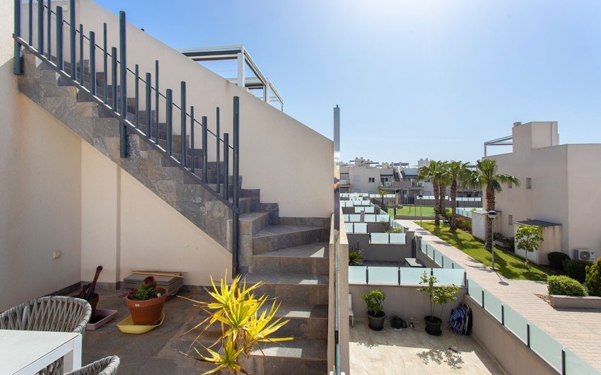 Herverkoop - Herenhuis -
Torrevieja - Aguas Nuevas