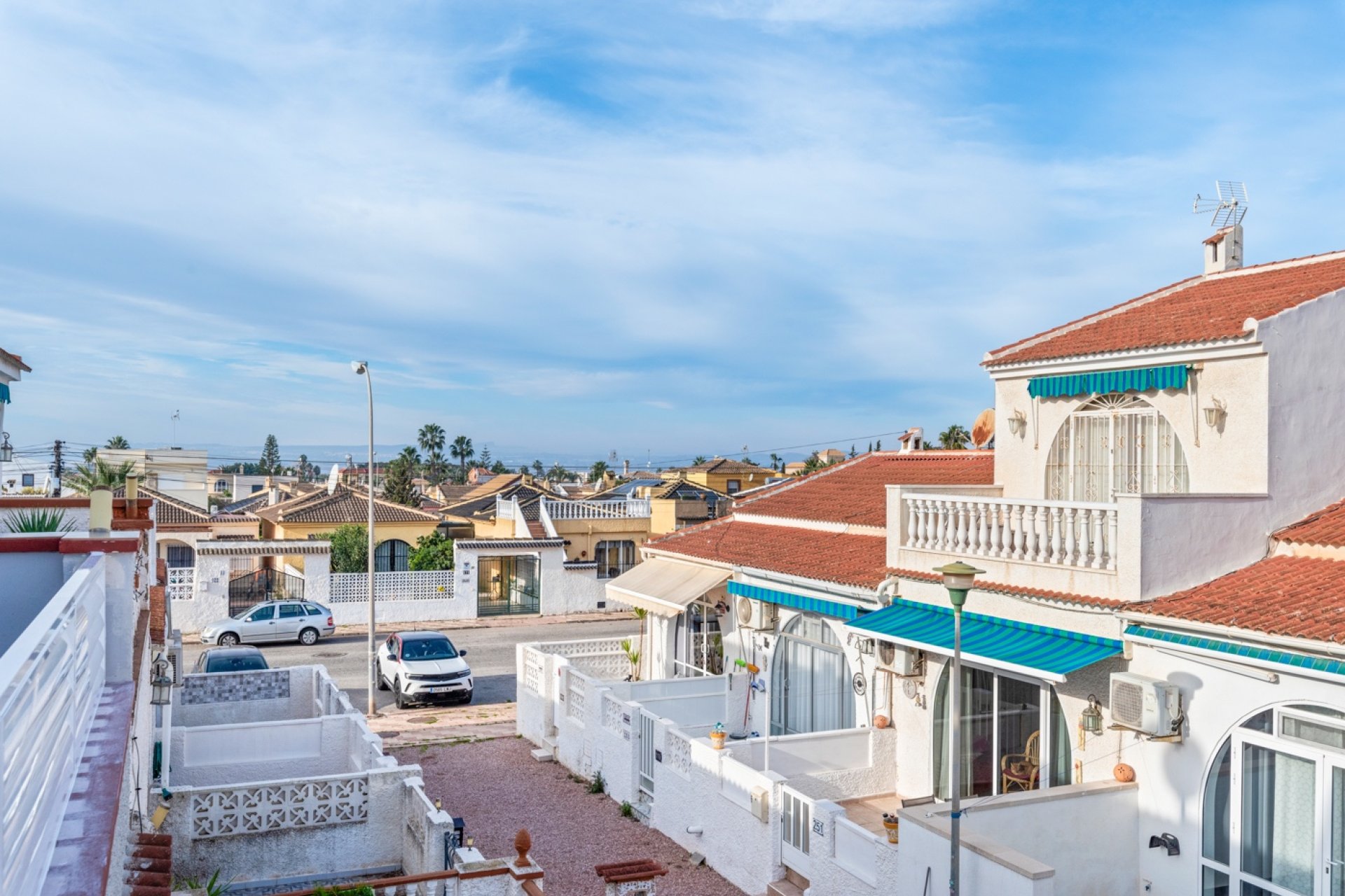 Herverkoop - Herenhuis -
Torrevieja - El Chaparral