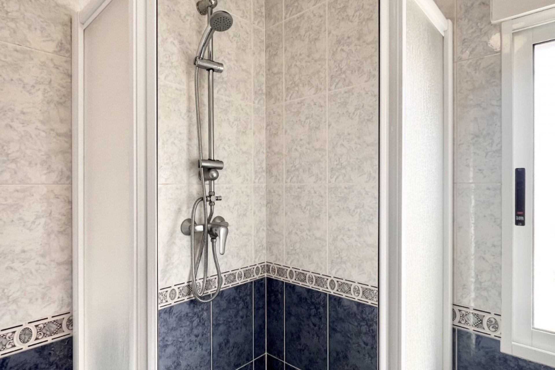 Herverkoop - Herenhuis -
Torrevieja - La Siesta - El Salado -  Torreta