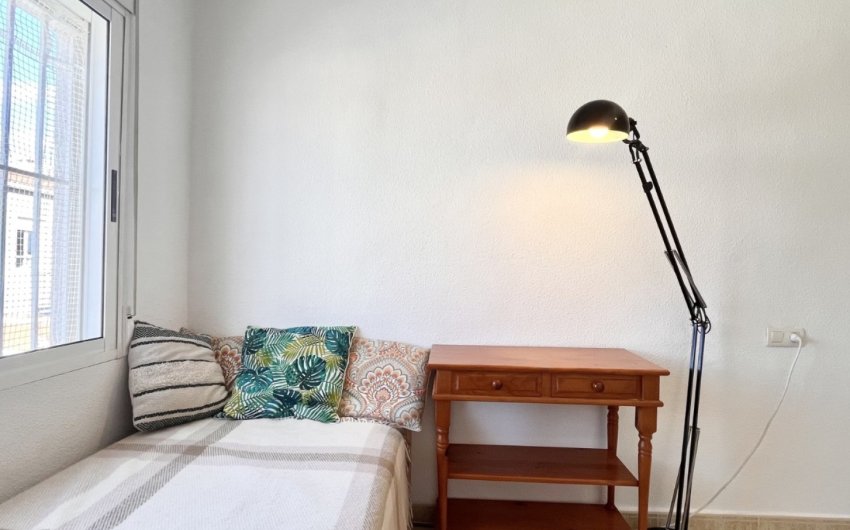 Herverkoop - Herenhuis -
Torrevieja - La Siesta - El Salado -  Torreta