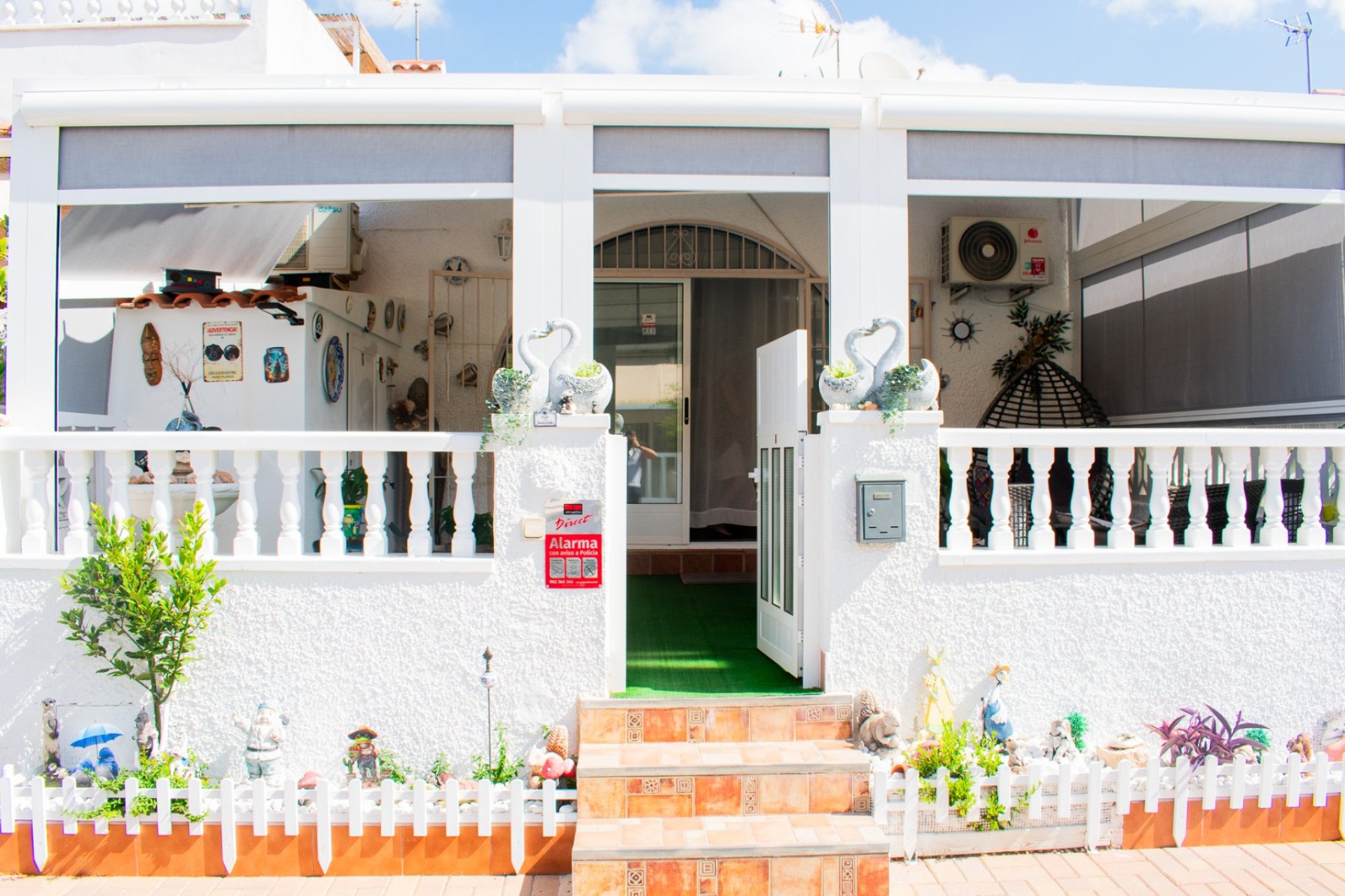 Herverkoop - Herenhuis -
Torrevieja - La Siesta