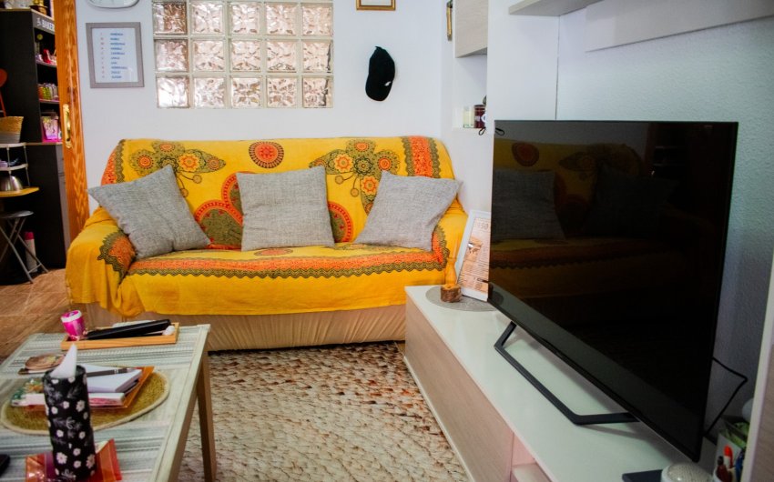 Herverkoop - Herenhuis -
Torrevieja - La Siesta