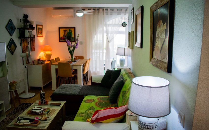 Herverkoop - Herenhuis -
Torrevieja - La Siesta