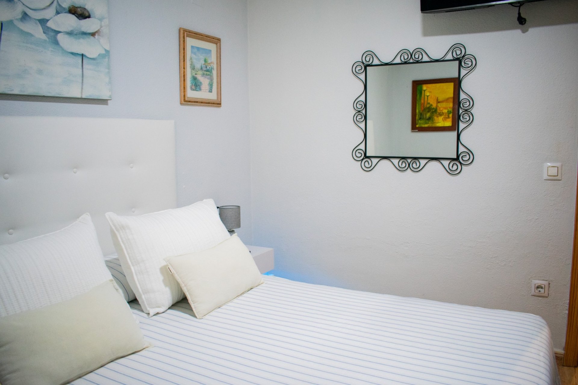 Herverkoop - Herenhuis -
Torrevieja - La Siesta