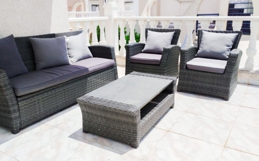 Herverkoop - Herenhuis -
Torrevieja - La Siesta