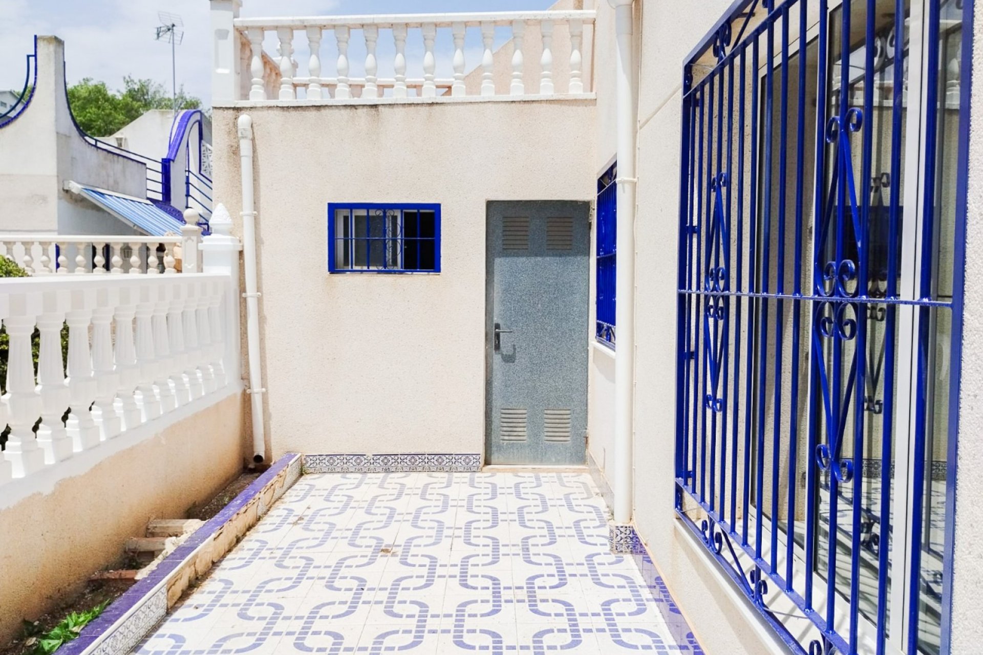 Herverkoop - Herenhuis -
Torrevieja - La Siesta