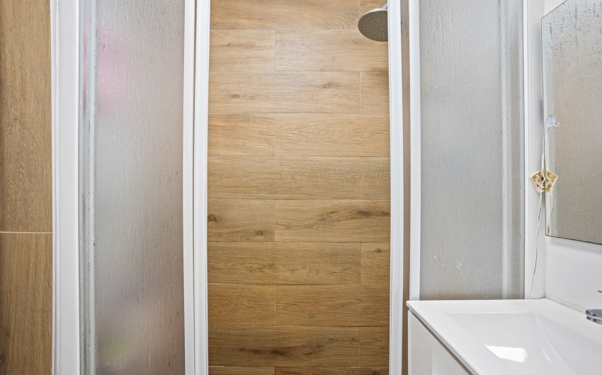 Herverkoop - Herenhuis -
Torrevieja - La Siesta