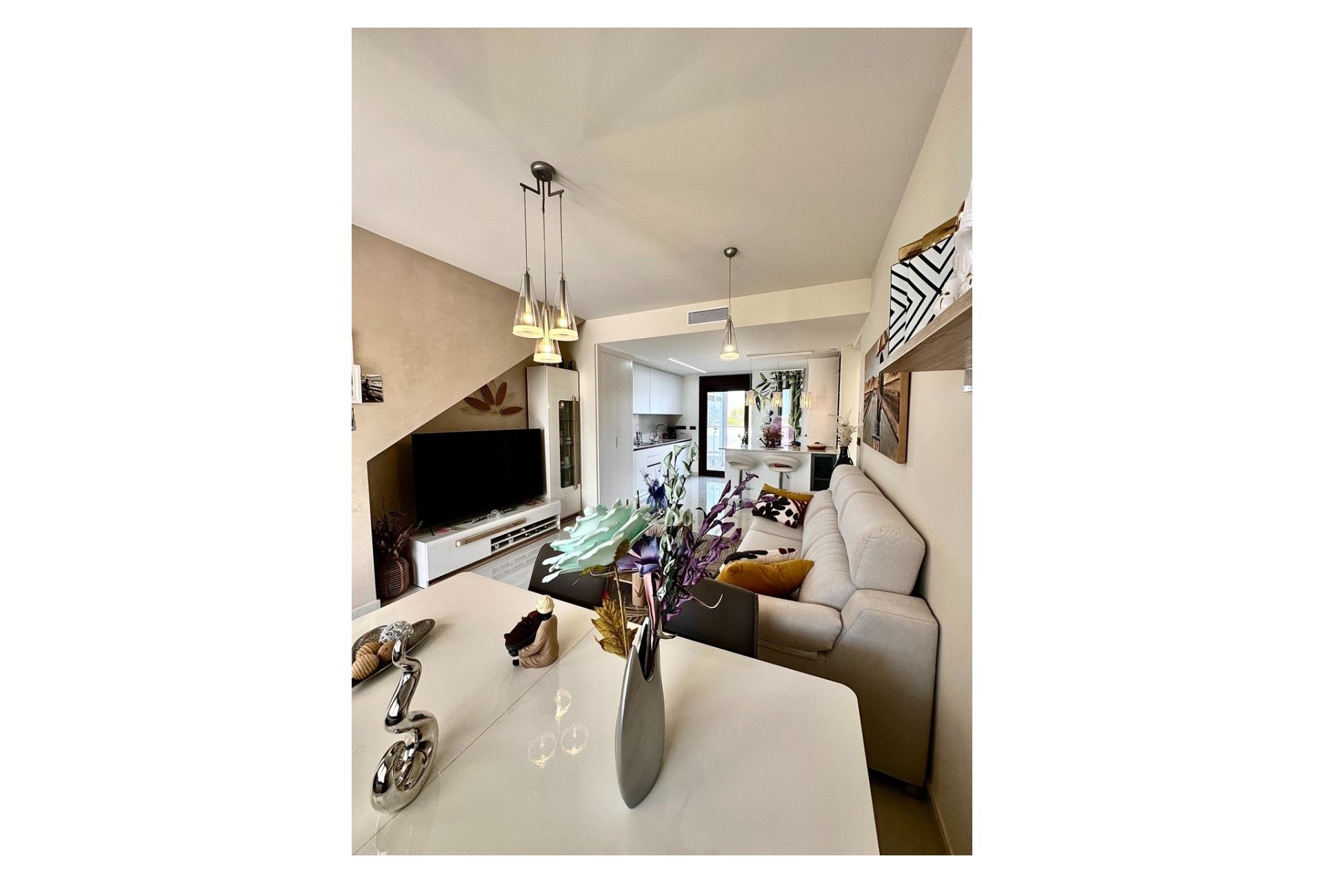 Herverkoop - Herenhuis -
Torrevieja - Los Balcones