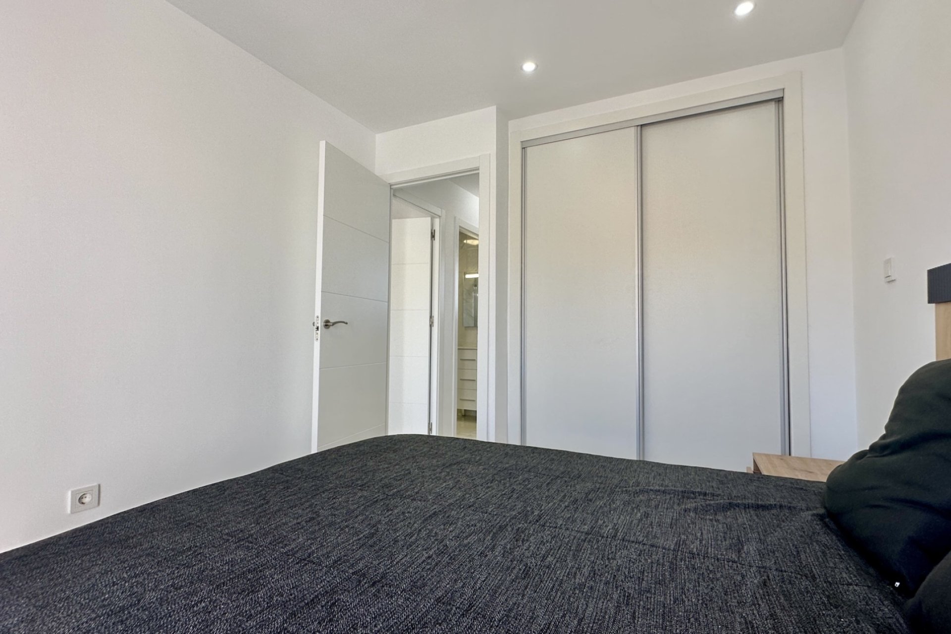 Herverkoop - Herenhuis -
Torrevieja - Los Balcones