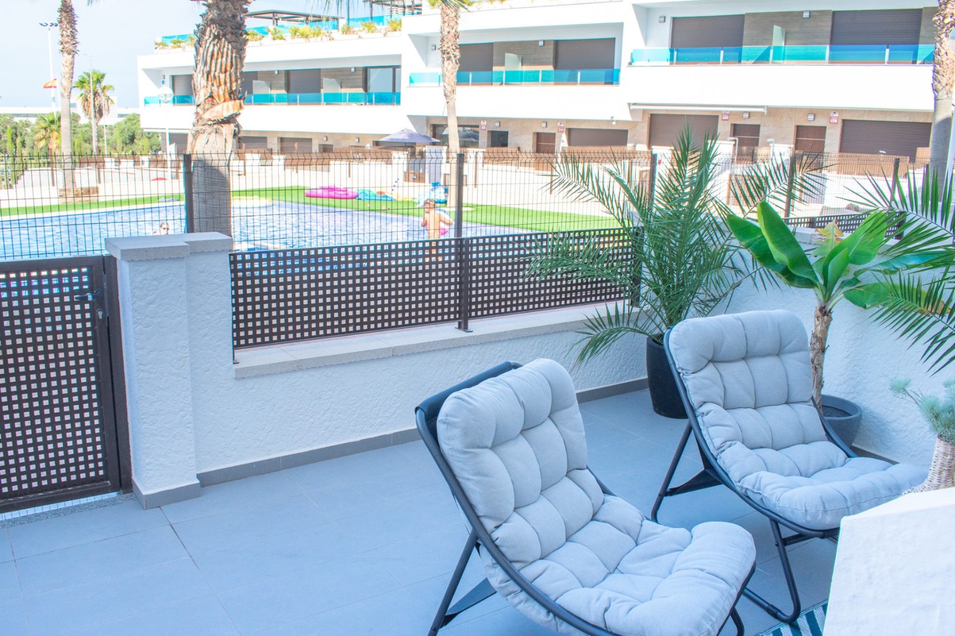 Herverkoop - Herenhuis -
Torrevieja - Los Balcones