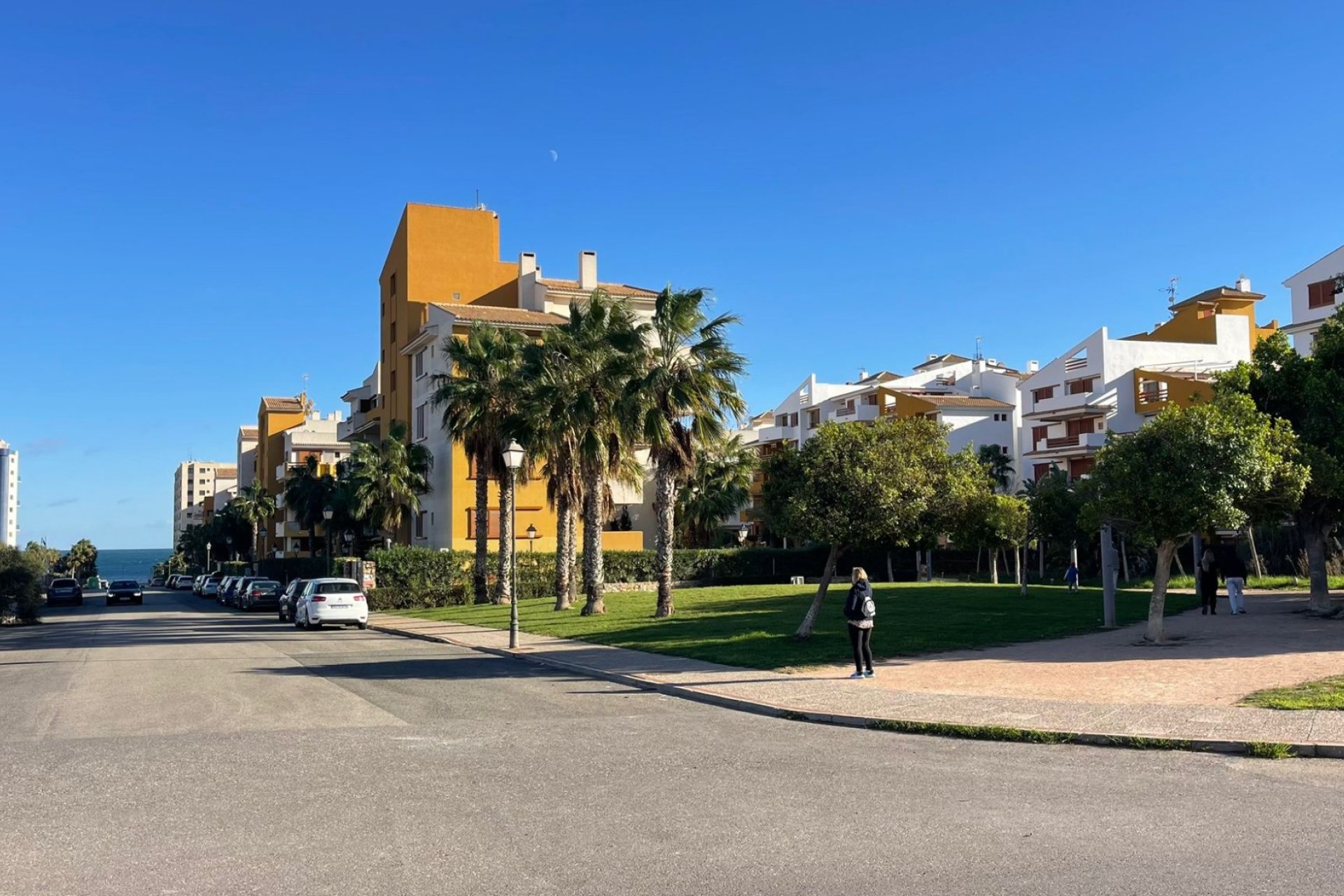 Herverkoop - Herenhuis -
Torrevieja - Punta Prima