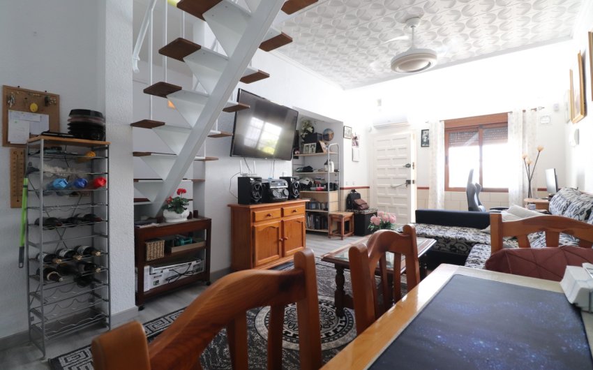 Herverkoop - Herenhuis -
Torrevieja - Torretas