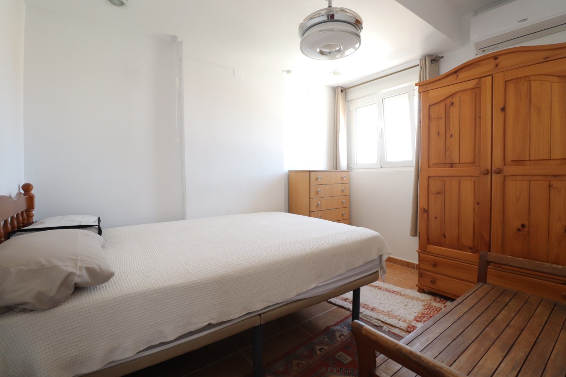 Herverkoop - Herenhuis -
Torrevieja - Torretas