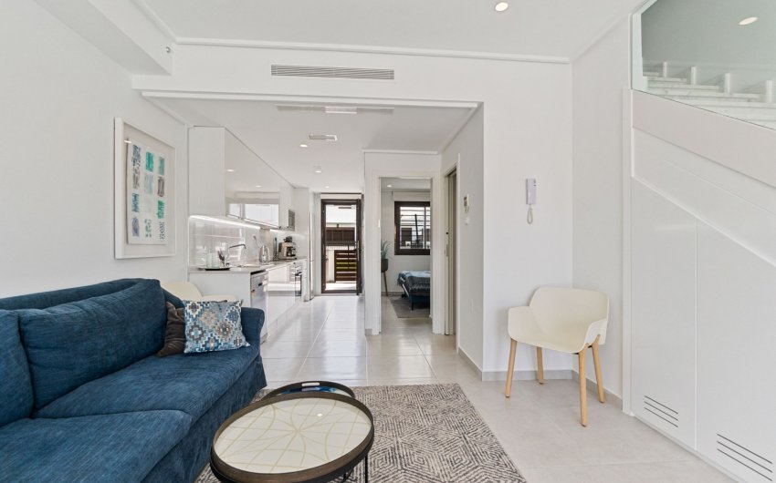 Herverkoop - Herenhuis -
Torrevieja