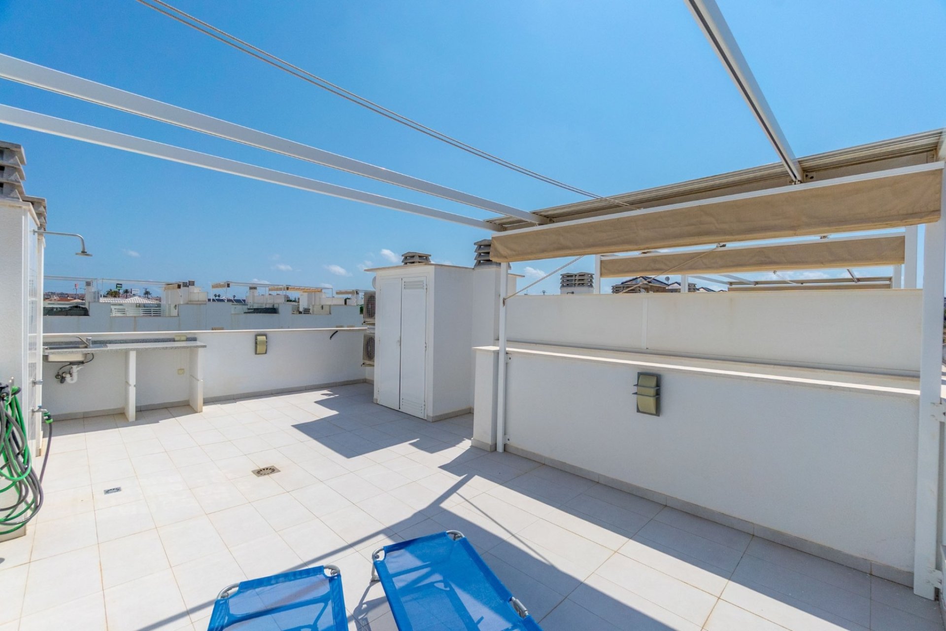 Herverkoop - Herenhuis -
Torrevieja