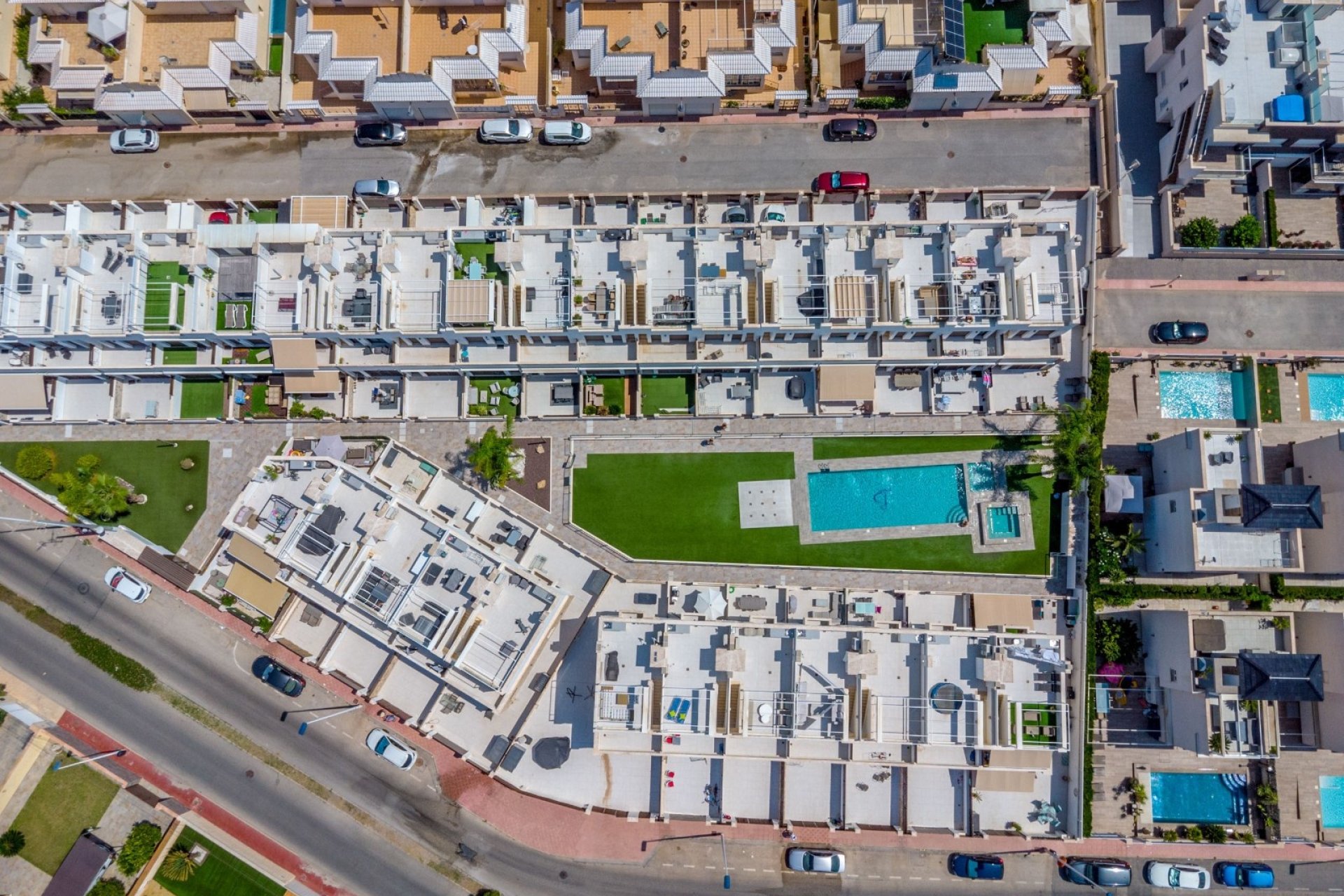 Herverkoop - Herenhuis -
Torrevieja