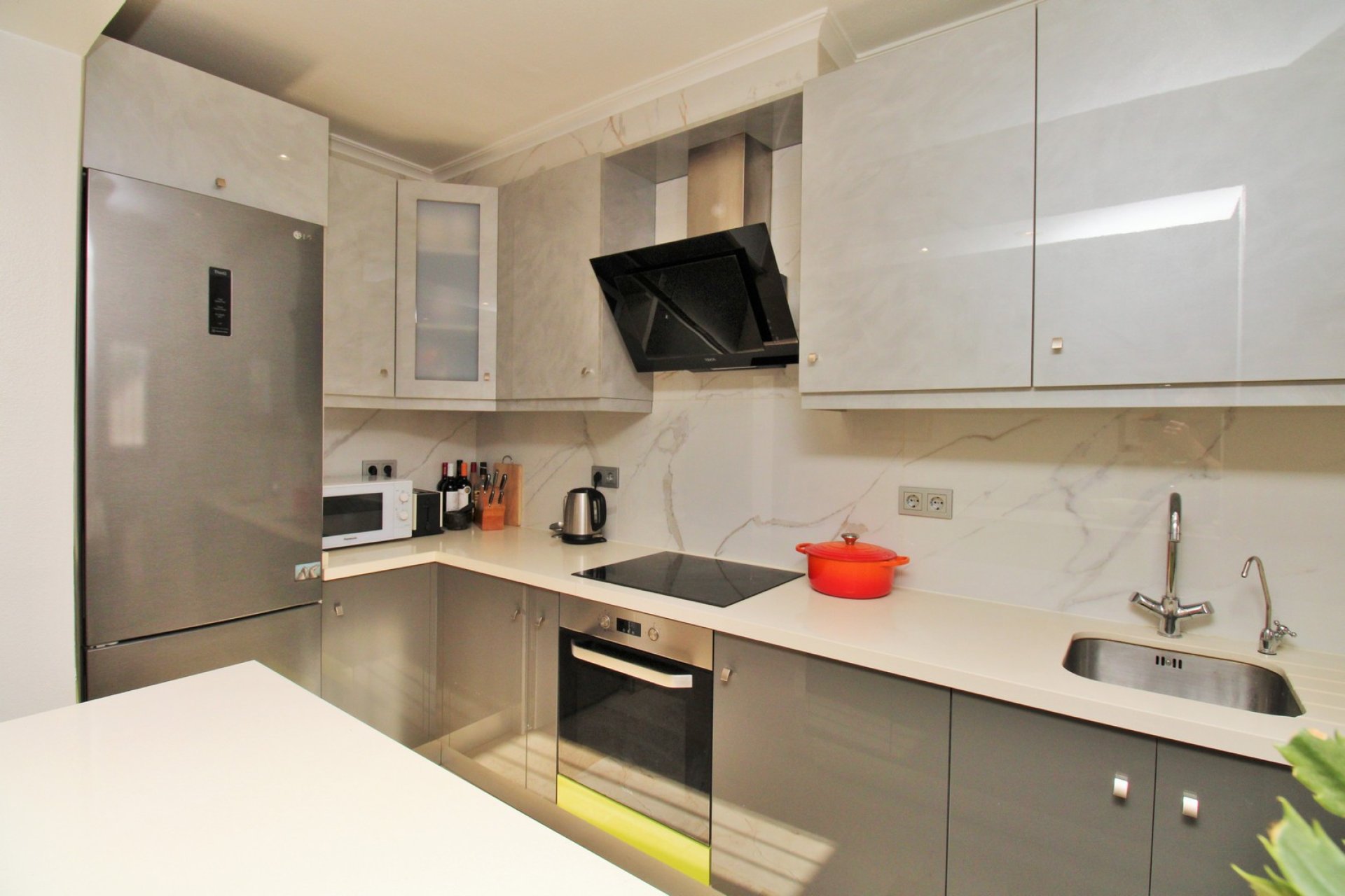 Herverkoop - Herenhuis -
Villamartín - PAU 8