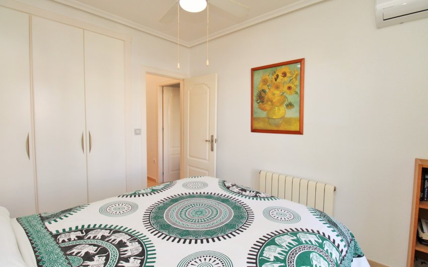 Herverkoop - Herenhuis -
Villamartín - PAU 8