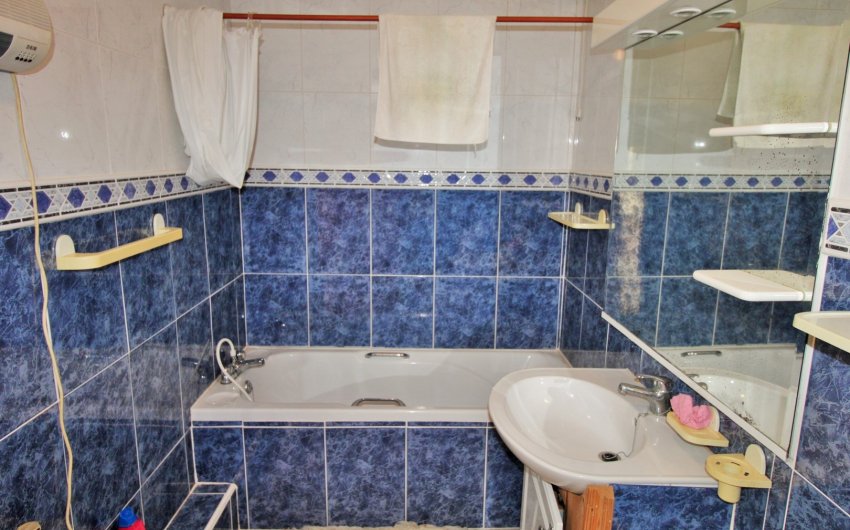 Herverkoop - Herenhuis -
Villamartín