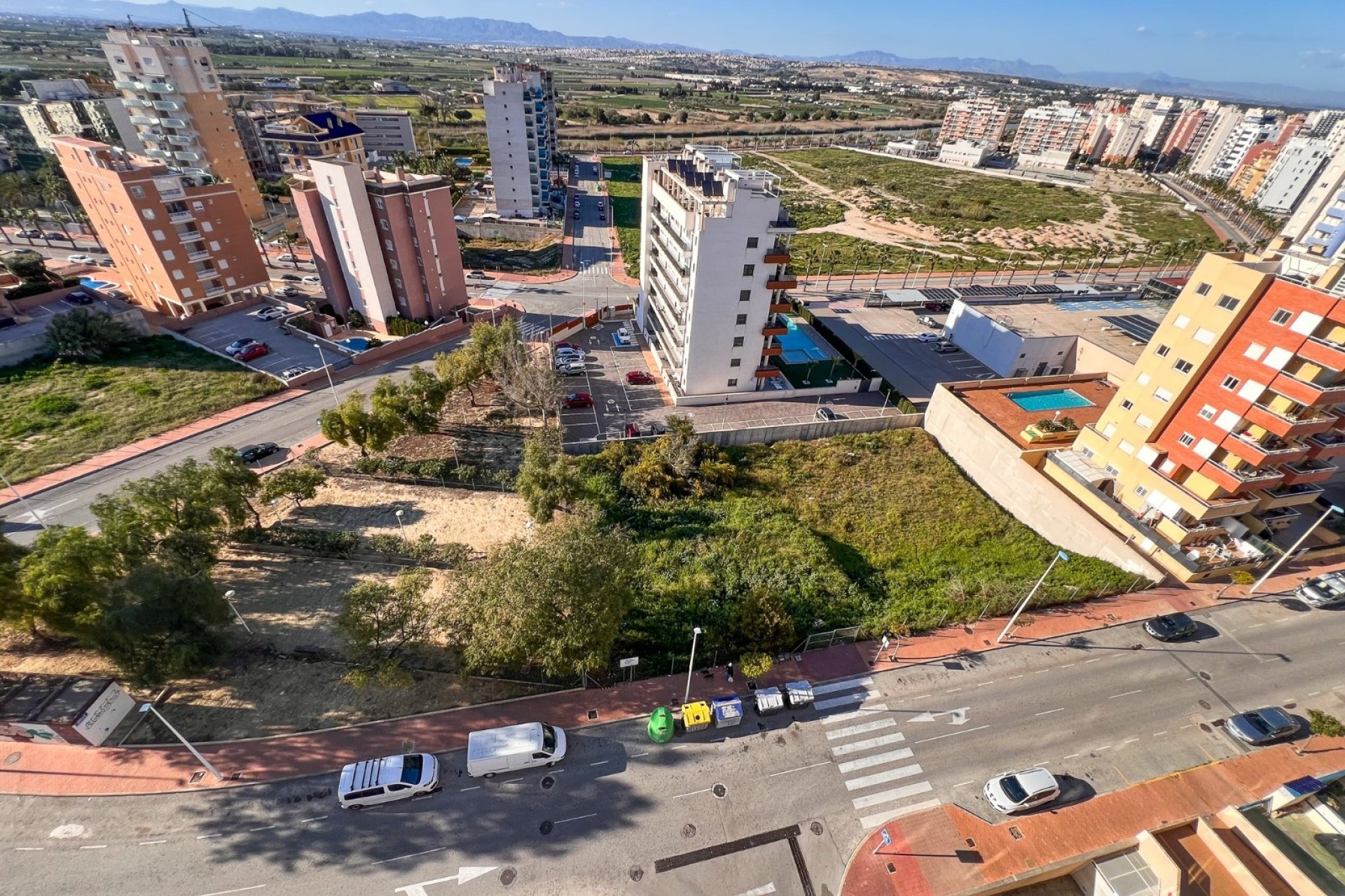 Herverkoop - Land -
Guardamar del Segura