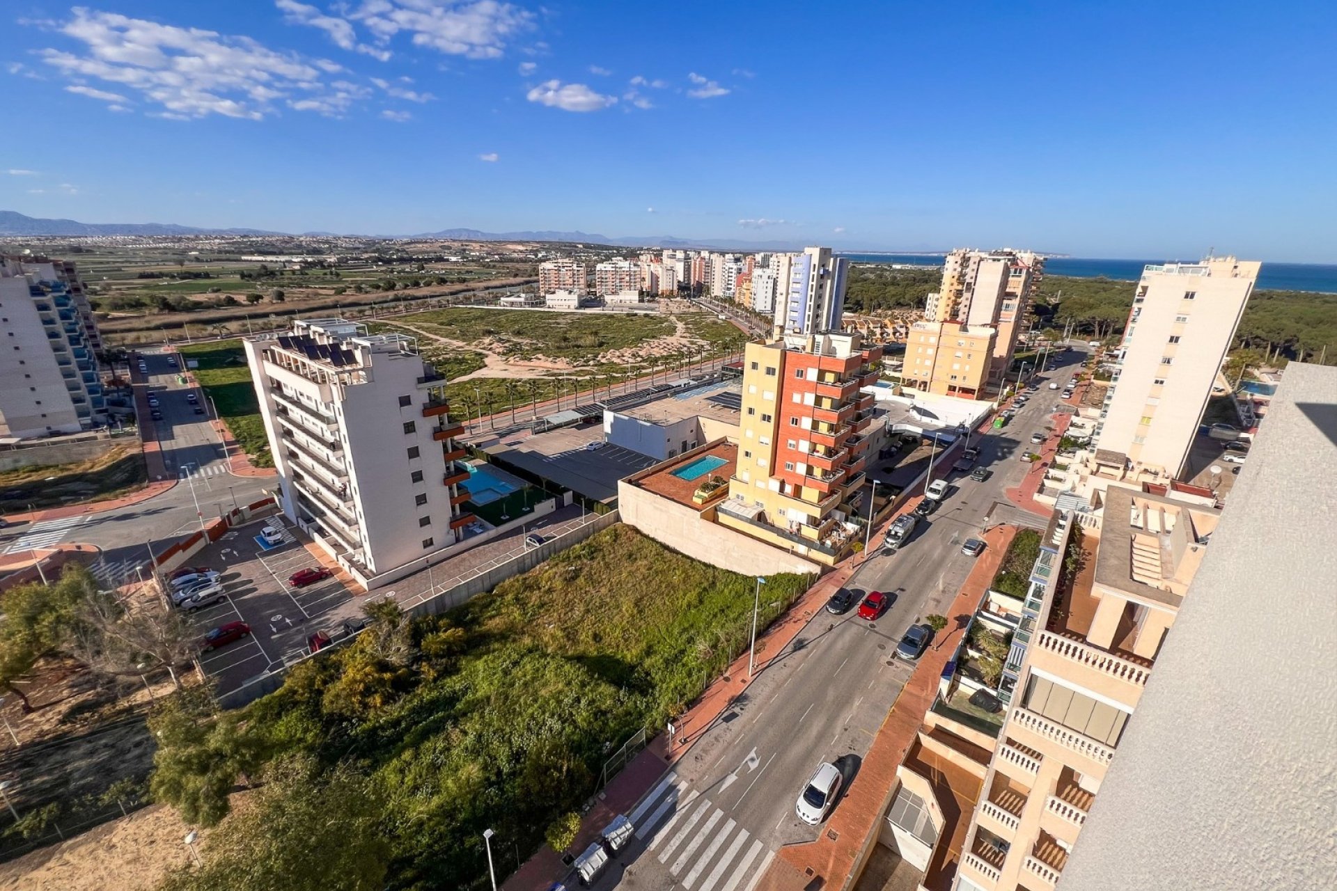 Herverkoop - Land -
Guardamar del Segura