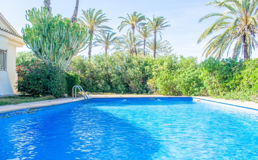 Herverkoop - Land -
Orihuela Costa - Cabo Roig