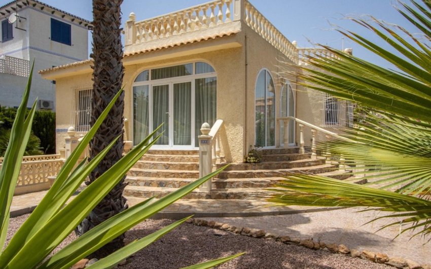 Herverkoop - Land -
Orihuela Costa - La Zenia