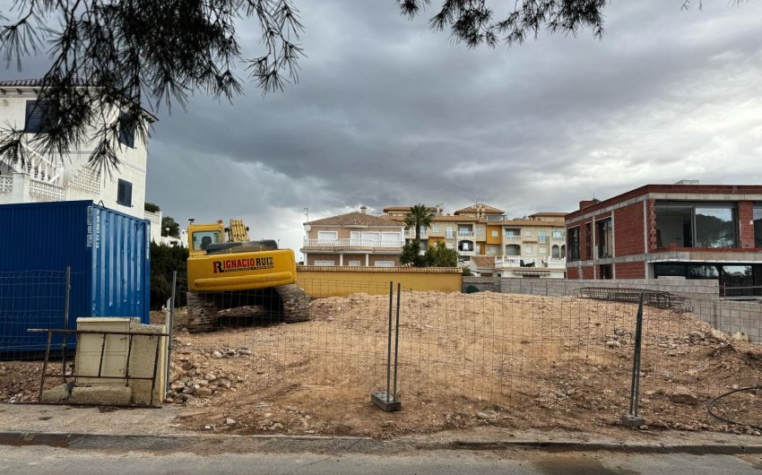 Herverkoop - Land -
Orihuela Costa - La Zenia