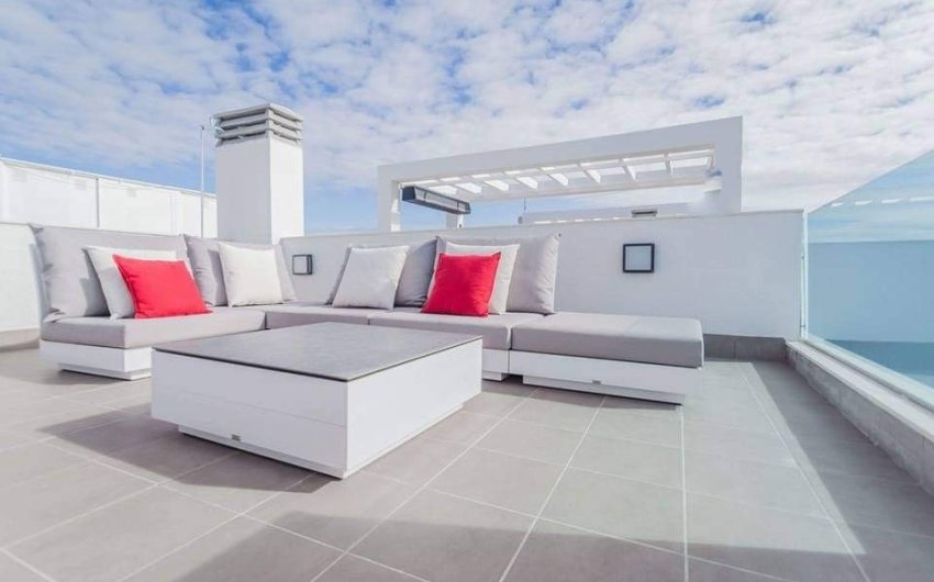 Herverkoop - Penthouse -
El Raso - Costa Blanca