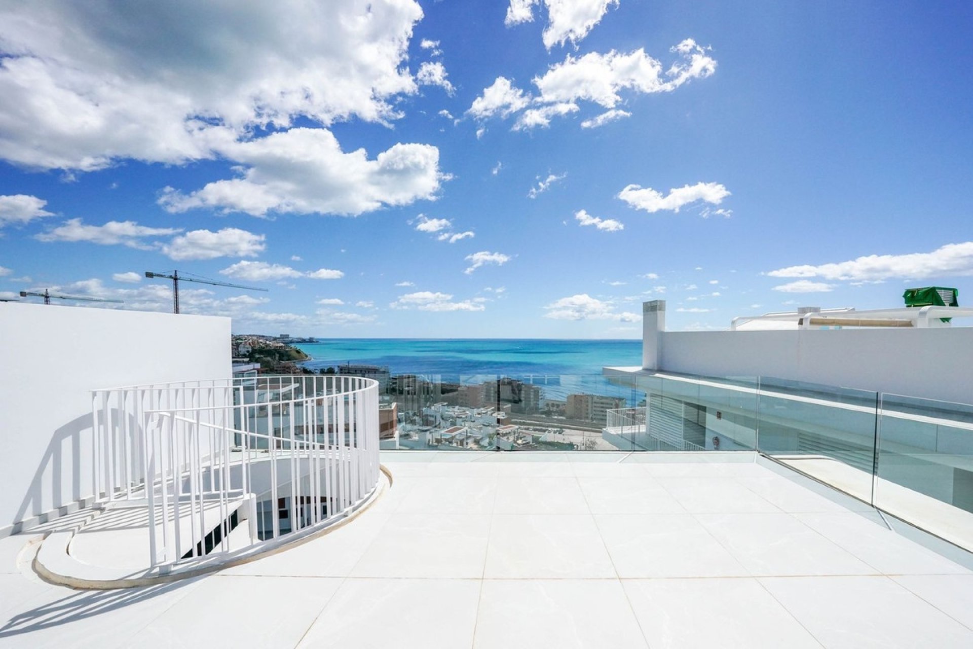 Herverkoop - Penthouse -
Fuengirola - Costa del Sol