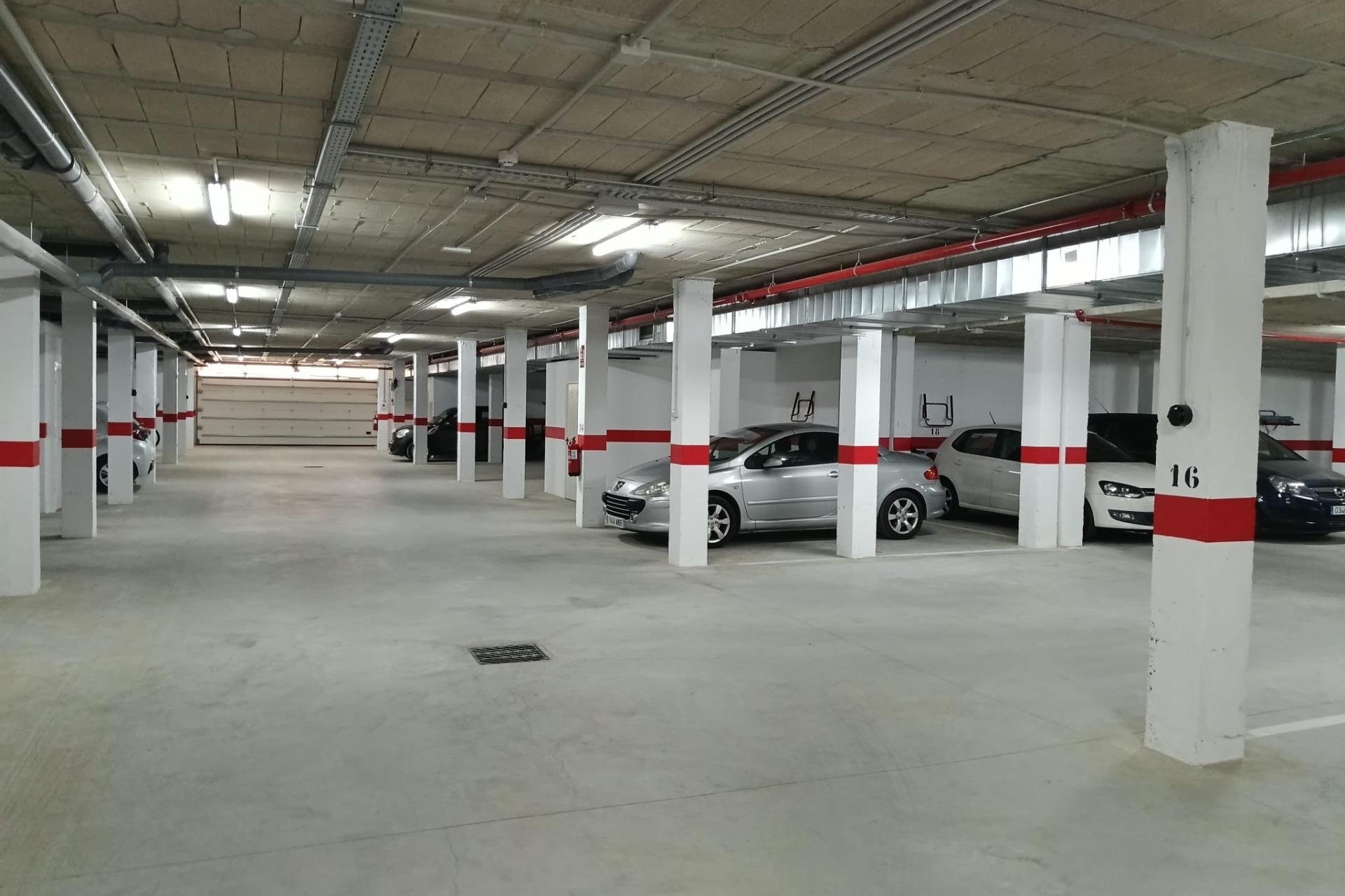 Herverkoop - Penthouse -
Guardamar del Segura - EL RASO