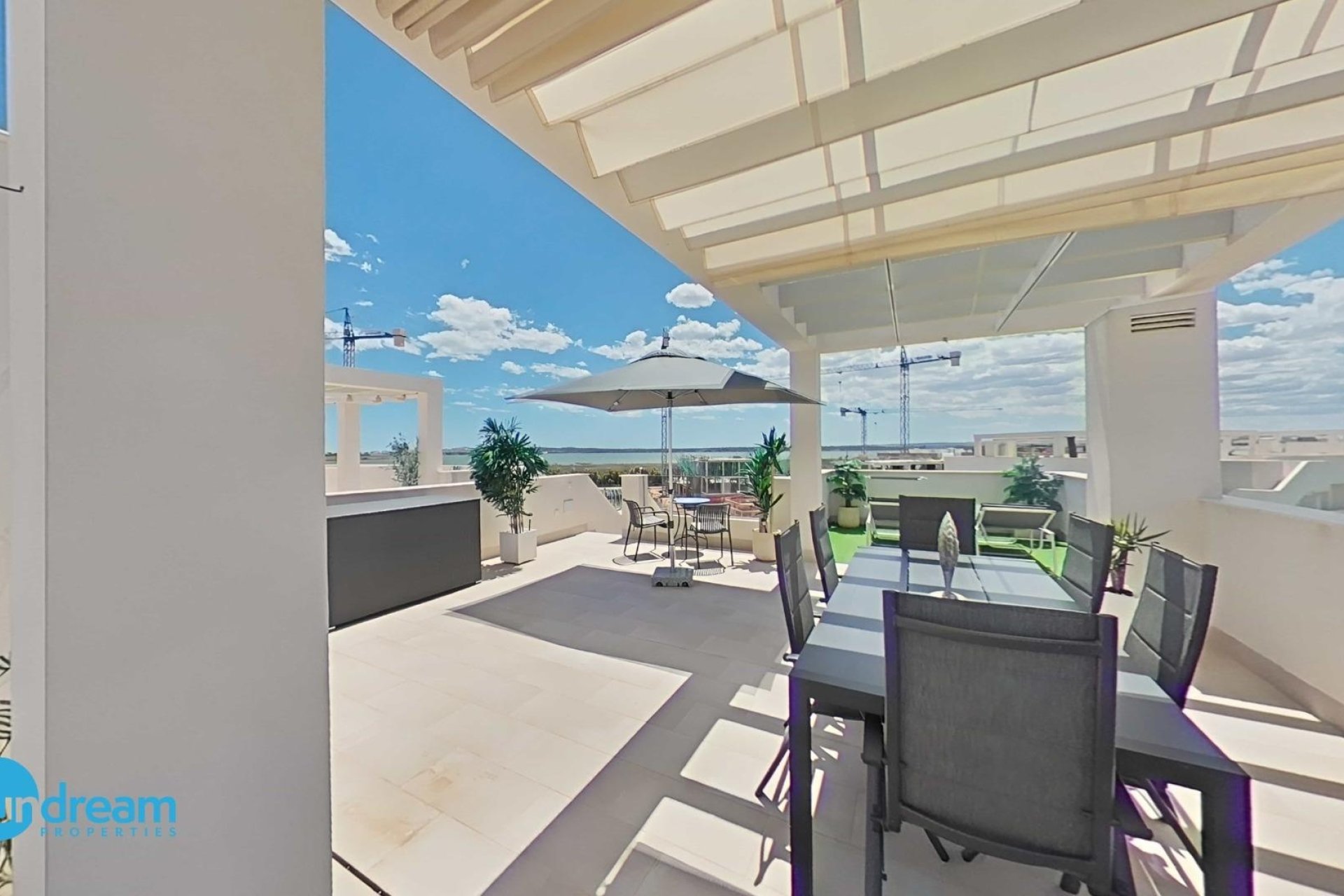 Herverkoop - Penthouse -
Guardamar del Segura - EL RASO