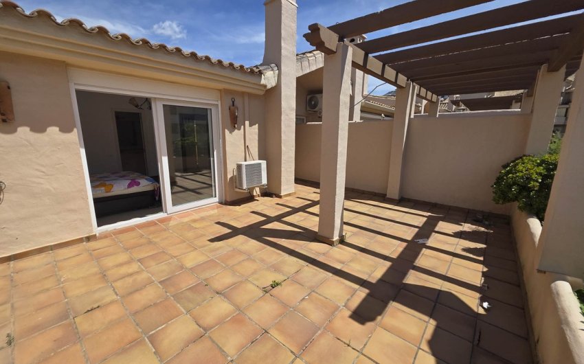 Herverkoop - Penthouse -
La Duquesa - Costa del Sol