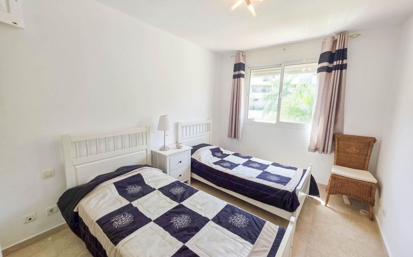 Herverkoop - Penthouse -
La Duquesa - Costa del Sol