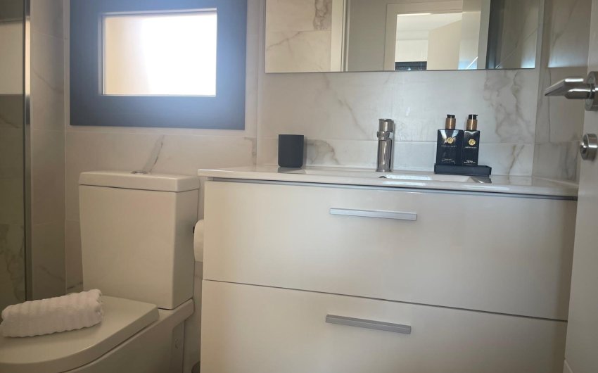 Herverkoop - Penthouse -
Orihuela Costa - Las Filipinas