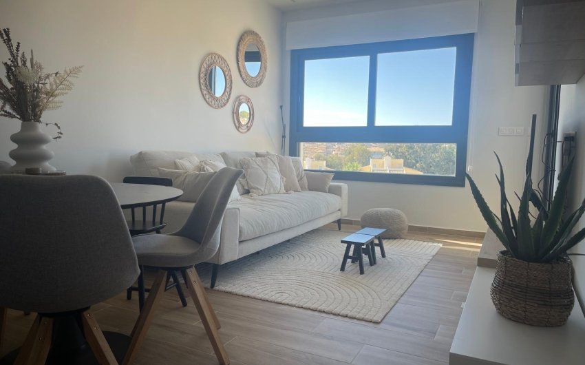 Herverkoop - Penthouse -
Orihuela Costa - Las Filipinas