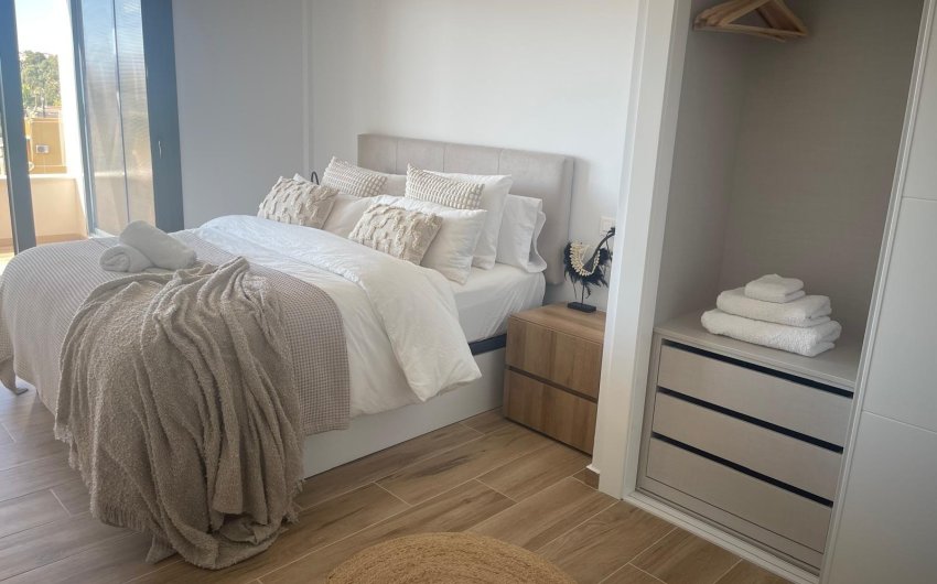 Herverkoop - Penthouse -
Orihuela Costa - Las Filipinas