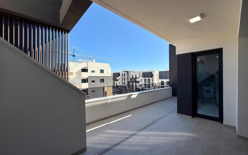 Herverkoop - Penthouse -
Orihuela Costa - PAU 8