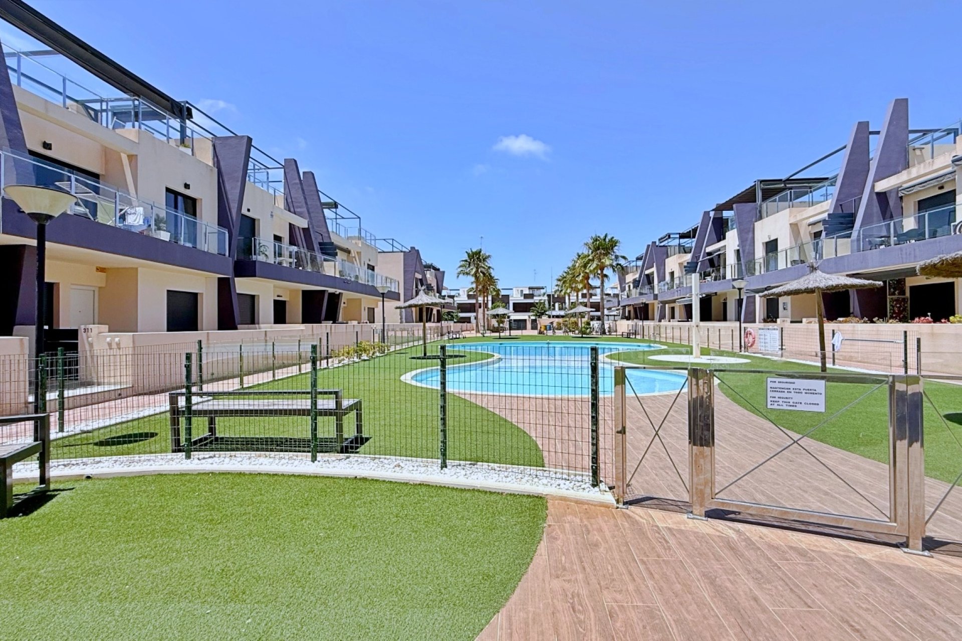 Herverkoop - Penthouse -
Pilar de la Horadada - Costa Blanca